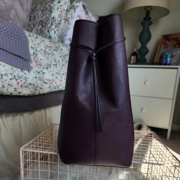 Kate Spade New York Leathet Tote Bag - Picture 4 of 8